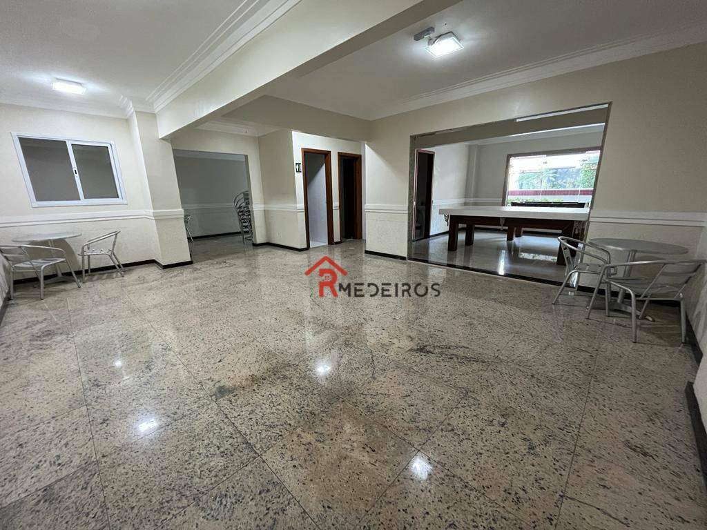 Apartamento à venda com 3 quartos, 97m² - Foto 4