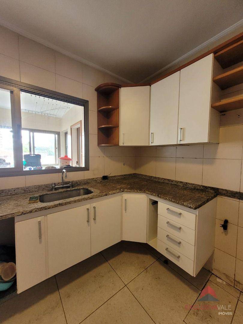 Apartamento à venda e aluguel com 4 quartos, 180m² - Foto 5