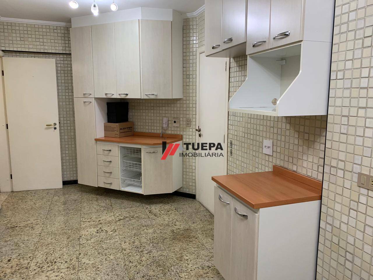 Apartamento à venda com 3 quartos, 132m² - Foto 18