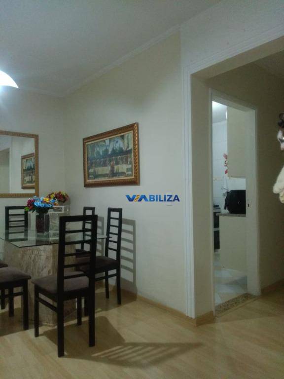 Apartamento à venda com 2 quartos, 75m² - Foto 11