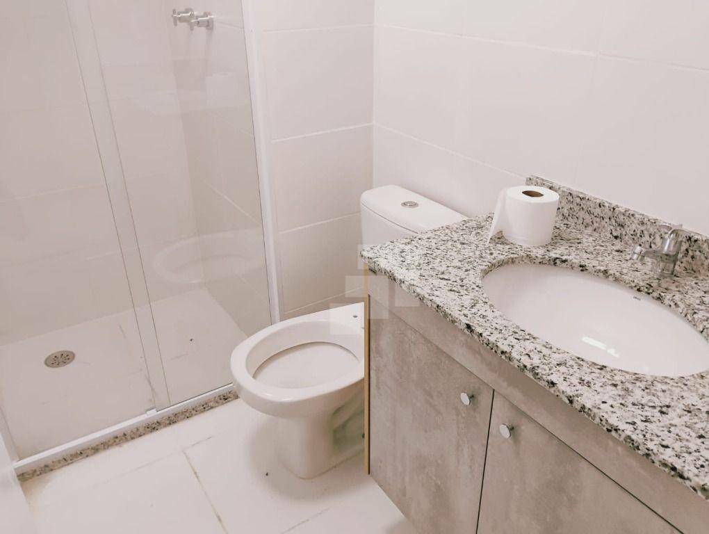 Apartamento para alugar com 2 quartos, 68m² - Foto 59