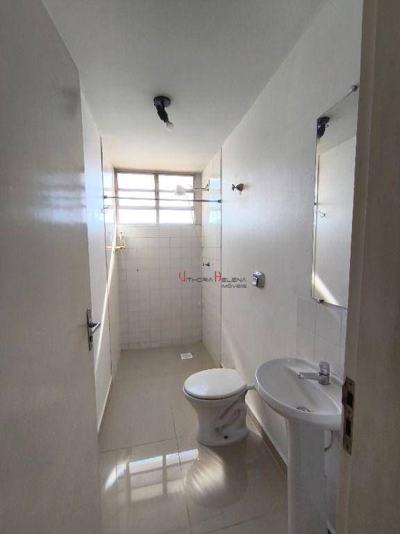 Apartamento para alugar com 3 quartos, 200m² - Foto 7