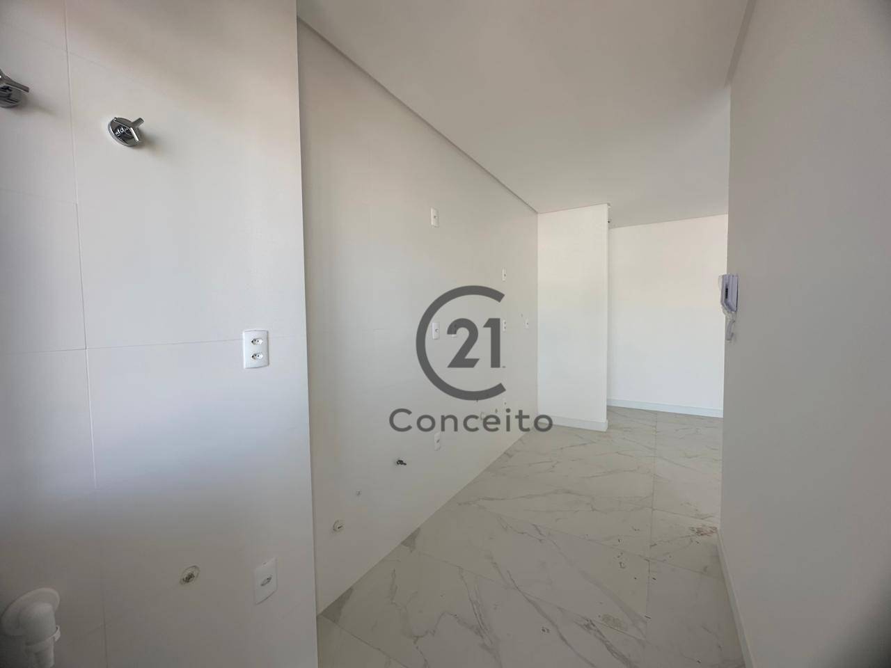 Apartamento à venda com 2 quartos, 75m² - Foto 5