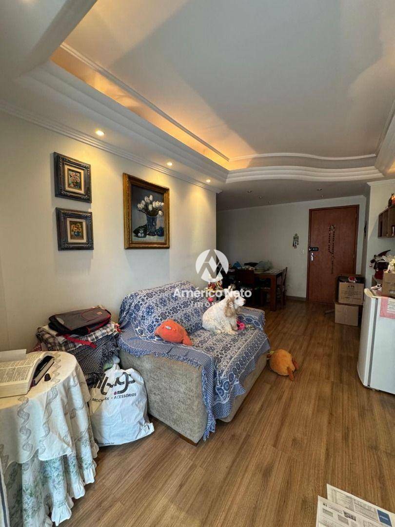 Apartamento à venda com 2 quartos, 65m² - Foto 6