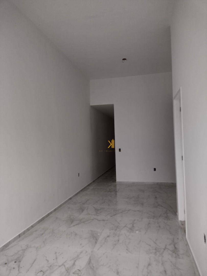 Casa à venda com 3 quartos, 90m² - Foto 2