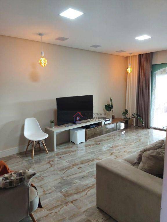 Sobrado à venda com 3 quartos, 221m² - Foto 6