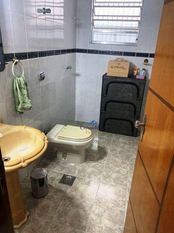 Casa de Condomínio à venda com 3 quartos, 300m² - Foto 10