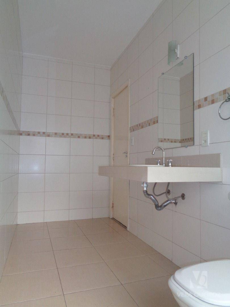 Apartamento para alugar com 3 quartos, 80m² - Foto 13