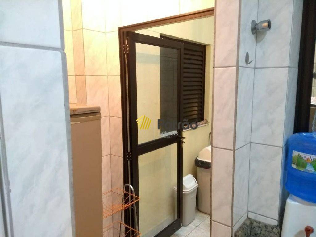 Apartamento à venda com 2 quartos, 65m² - Foto 13