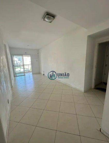 Apartamento à venda com 2 quartos, 70m² - Foto 6