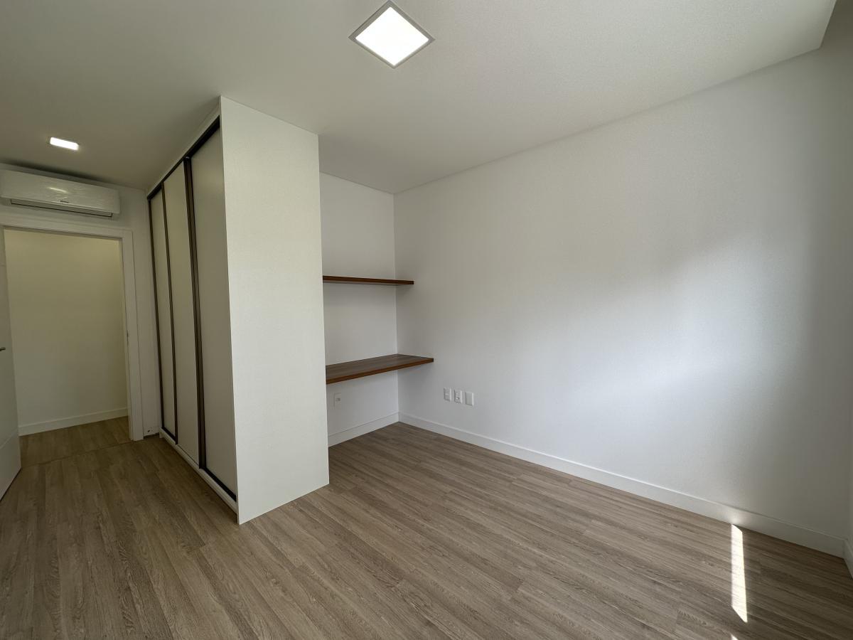 Apartamento à venda com 4 quartos, 165m² - Foto 28