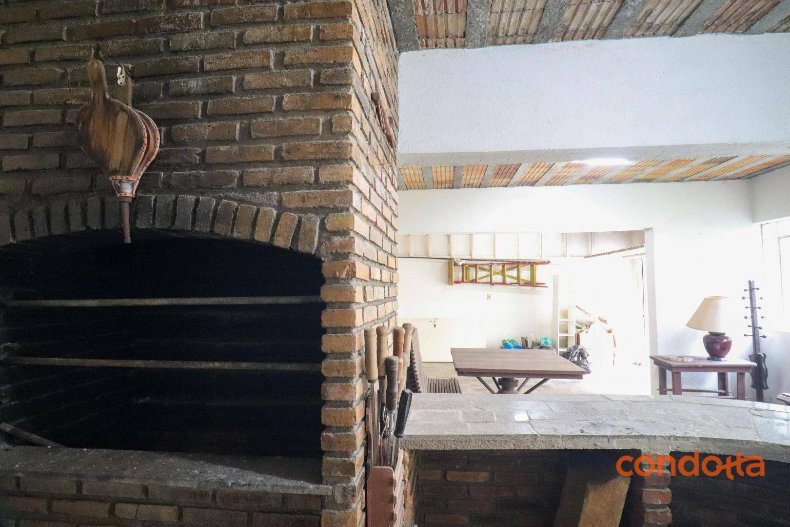Casa para alugar com 3 quartos, 259m² - Foto 14