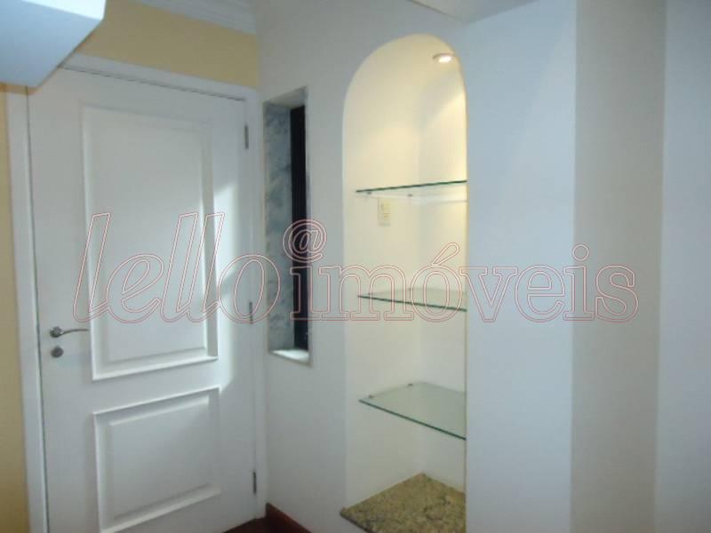 Apartamento para alugar com 3 quartos, 130m² - Foto 4