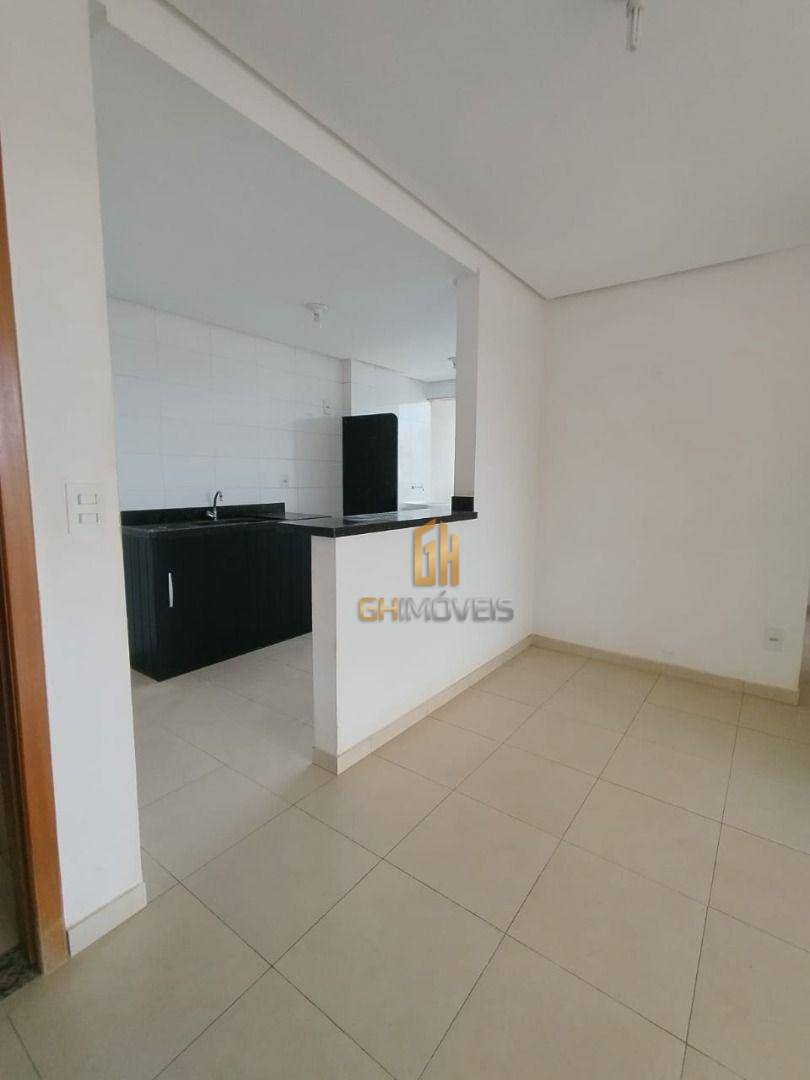 Apartamento à venda com 2 quartos, 68m² - Foto 3