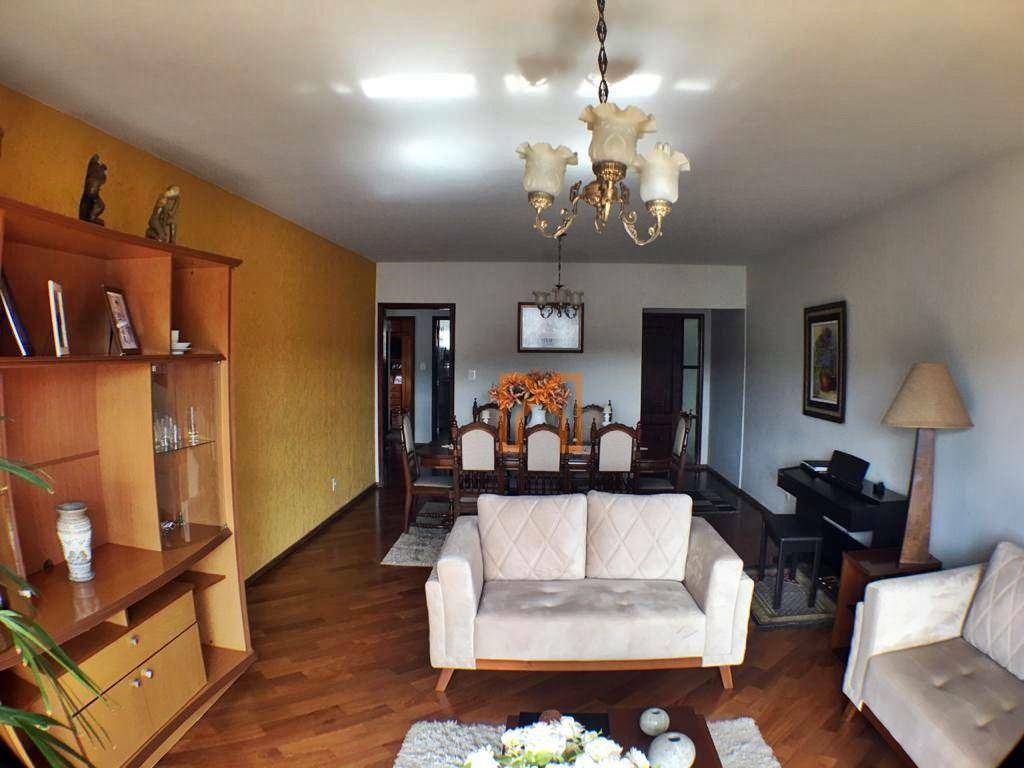 Apartamento à venda com 3 quartos, 151m² - Foto 3