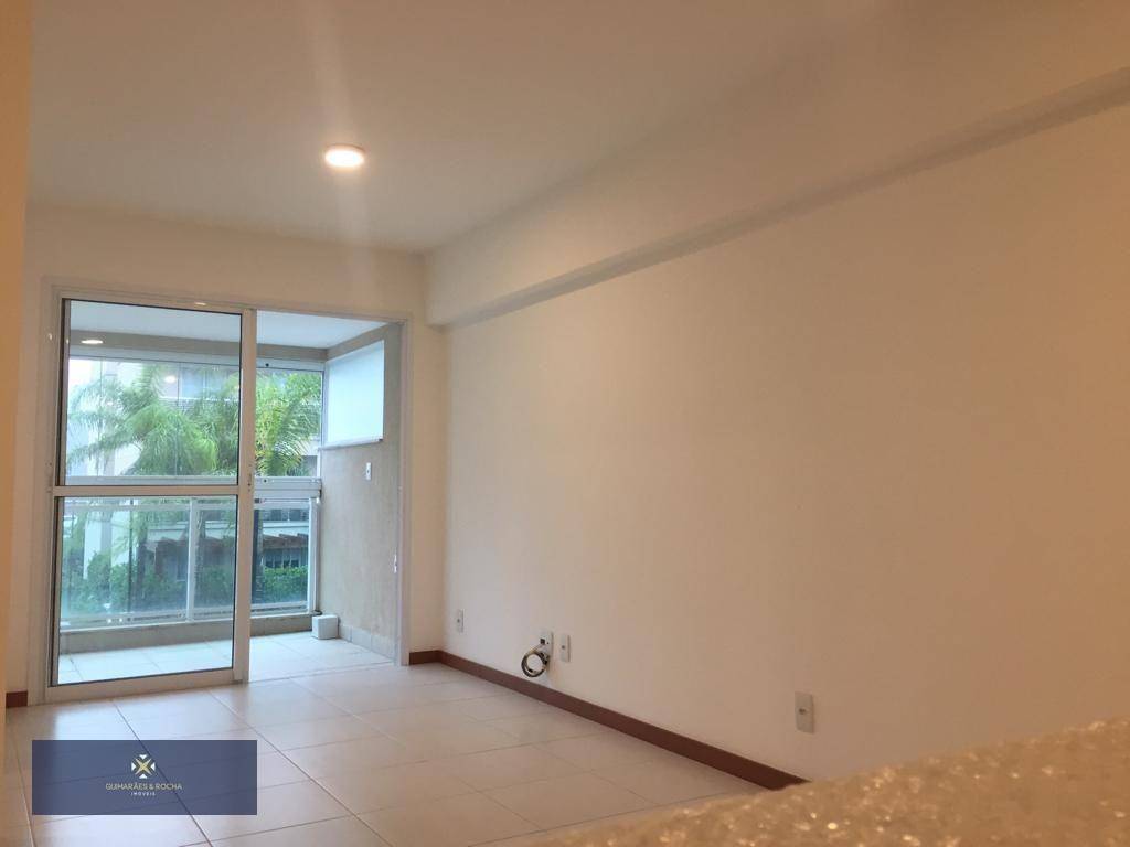 Apartamento à venda com 3 quartos, 87m² - Foto 18