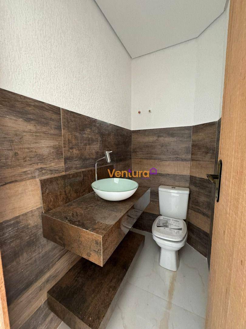 Casa à venda com 2 quartos, 99m² - Foto 2