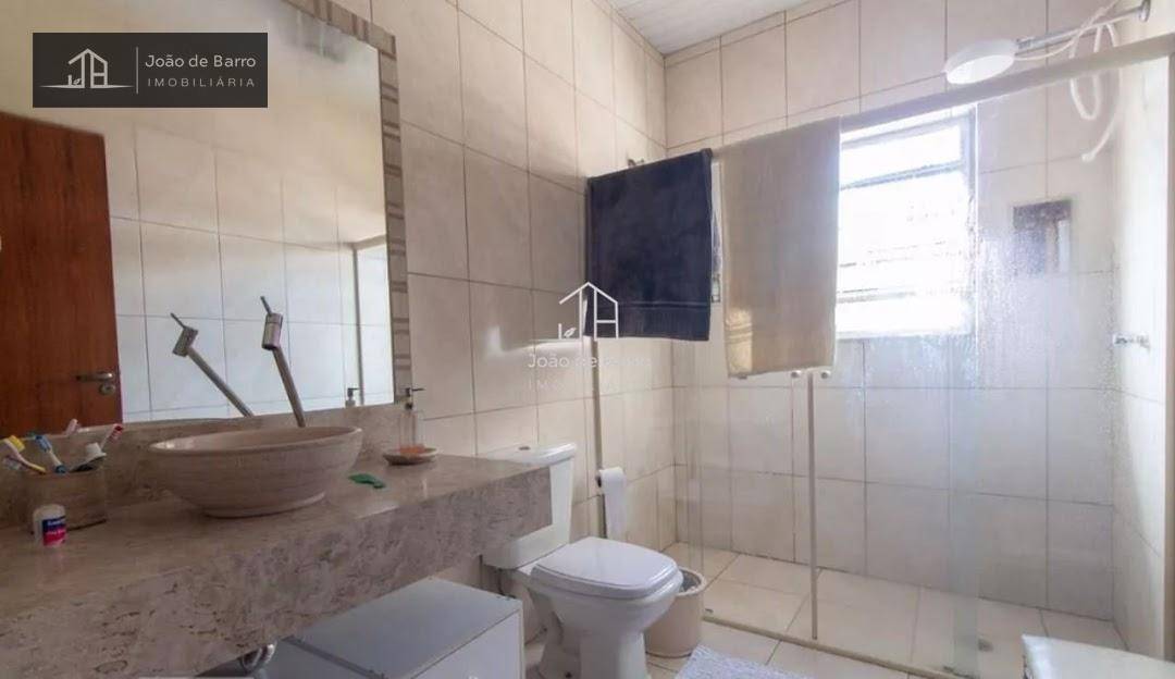 Casa à venda com 4 quartos, 300m² - Foto 12