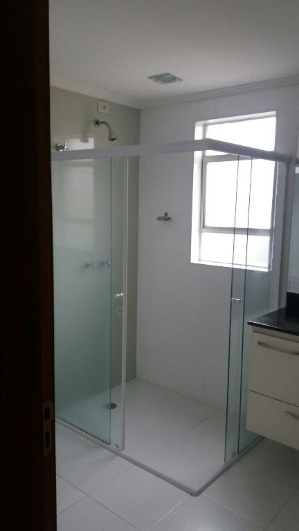 Apartamento à venda com 3 quartos, 198m² - Foto 13