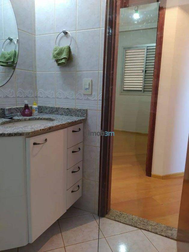 Apartamento à venda com 3 quartos, 70m² - Foto 10