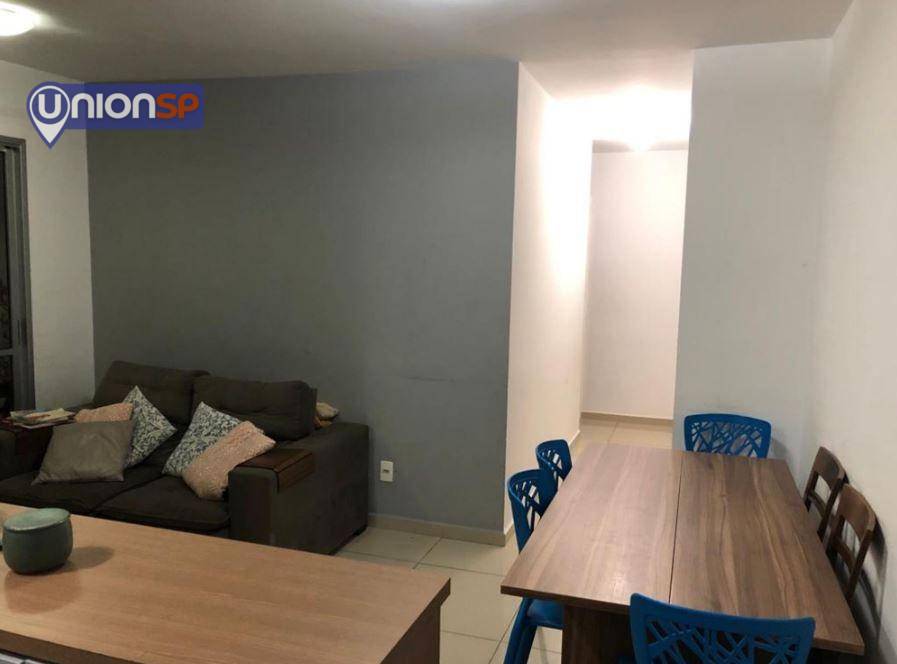 Apartamento à venda com 2 quartos, 61m² - Foto 2