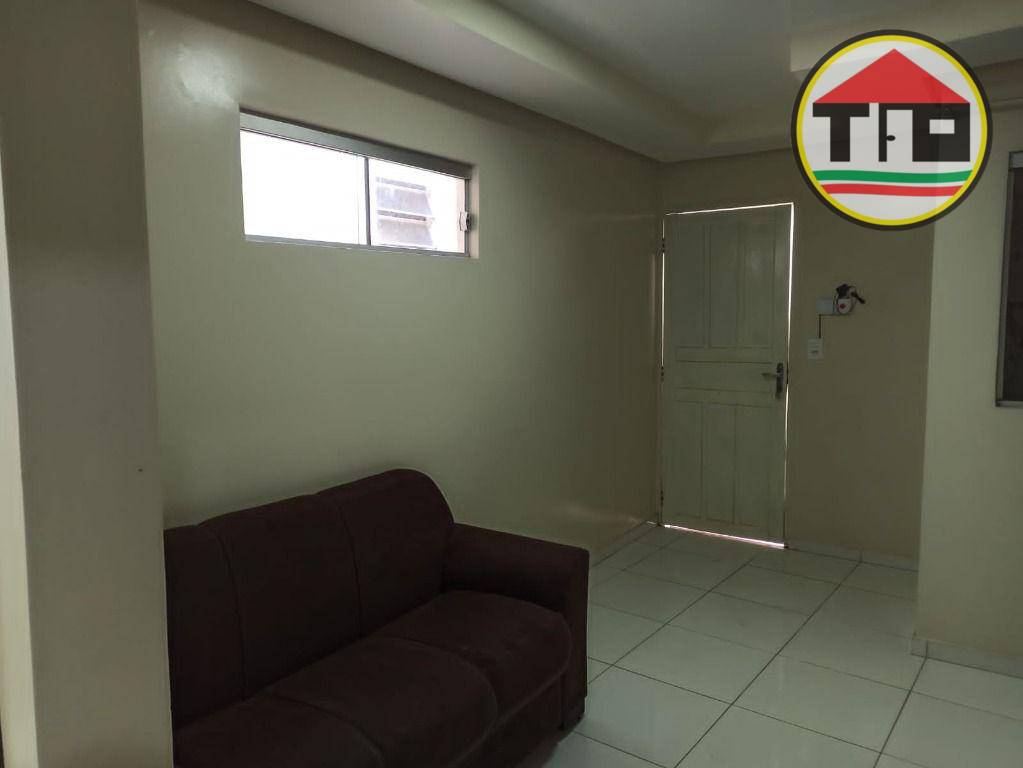 Casa para alugar com 2 quartos, 100M2 - Foto 2