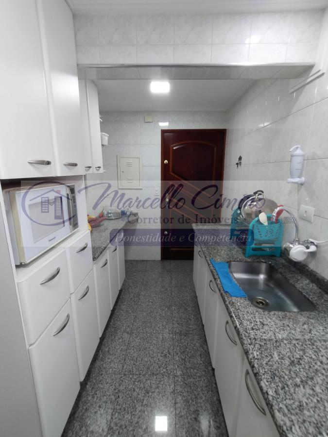 Apartamento à venda com 2 quartos, 70m² - Foto 11