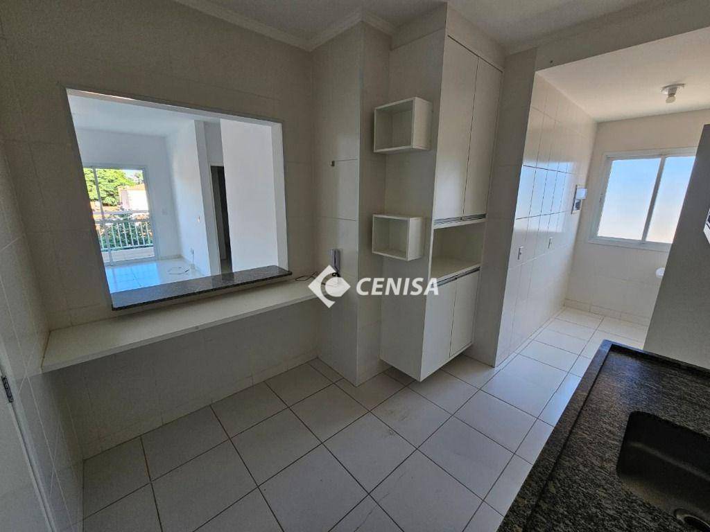 Apartamento para alugar com 2 quartos, 68m² - Foto 5