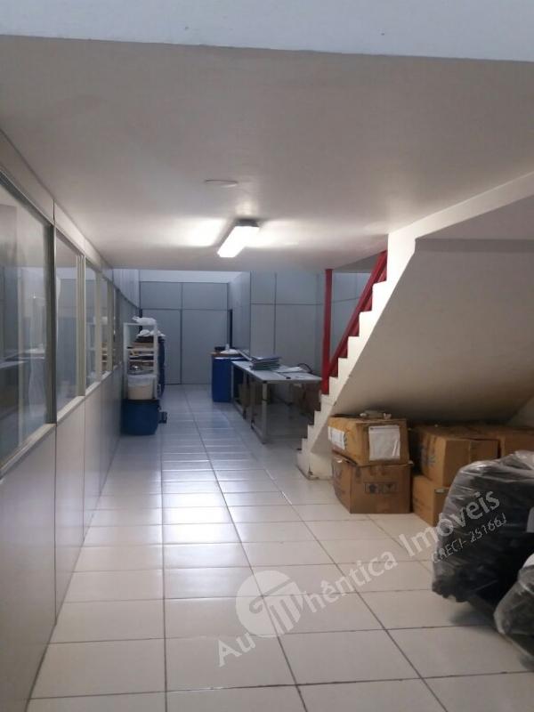 Prédio Inteiro para alugar, 640m² - Foto 13