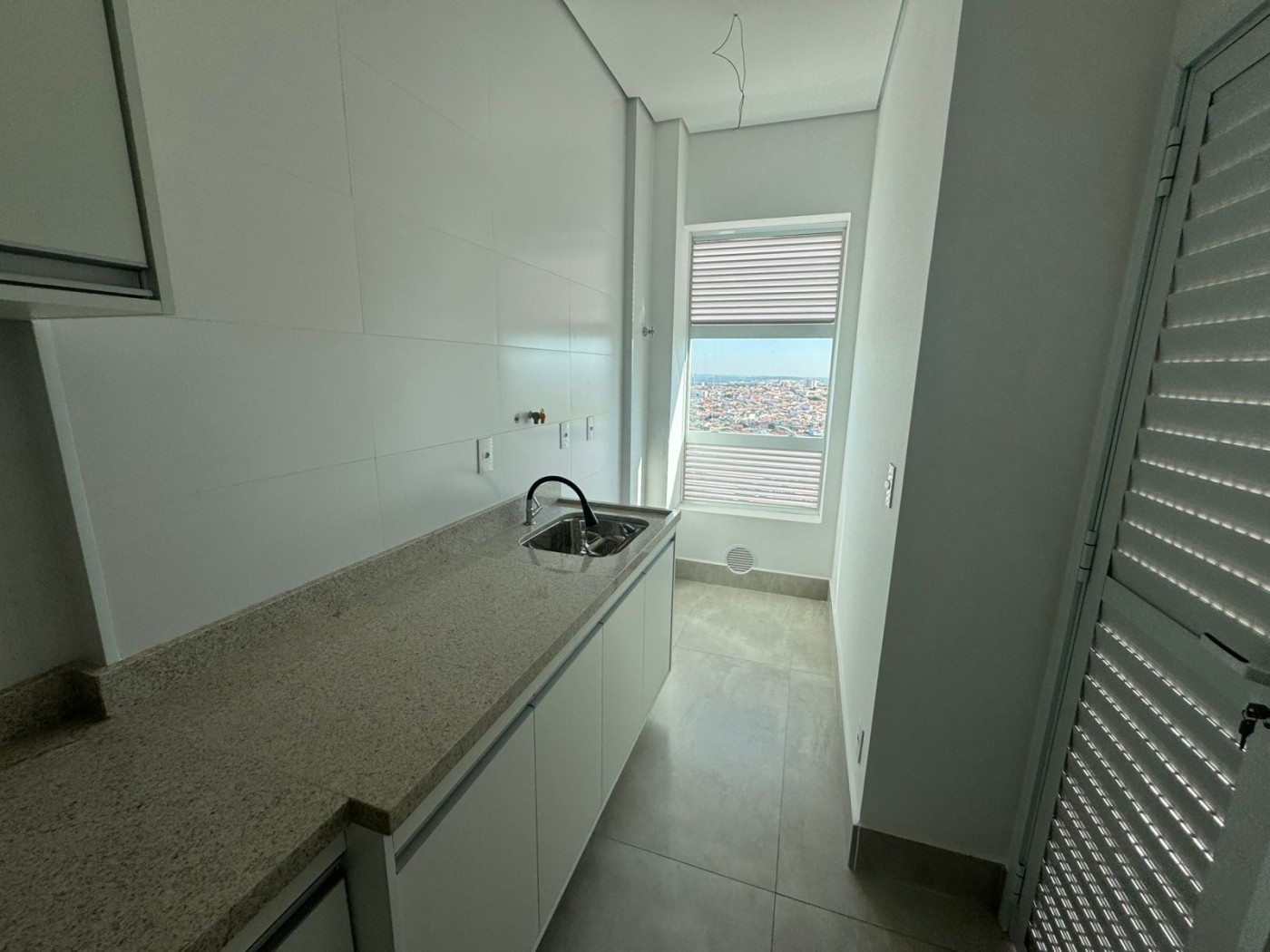 Cobertura para alugar com 5 quartos, 237m² - Foto 11