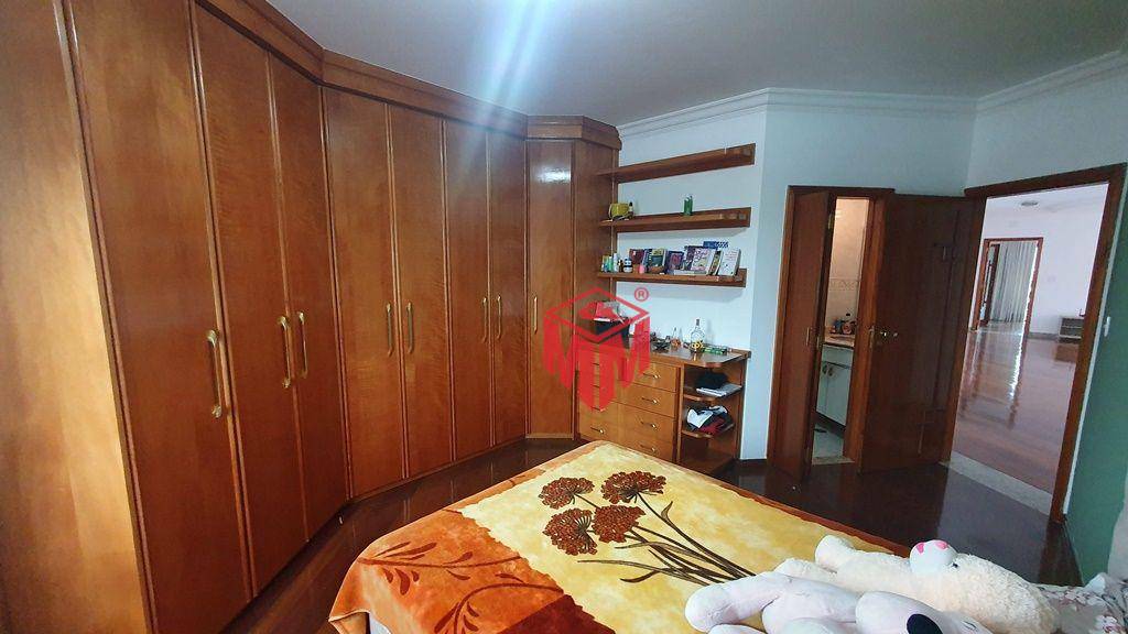 Sobrado à venda com 4 quartos, 650m² - Foto 32