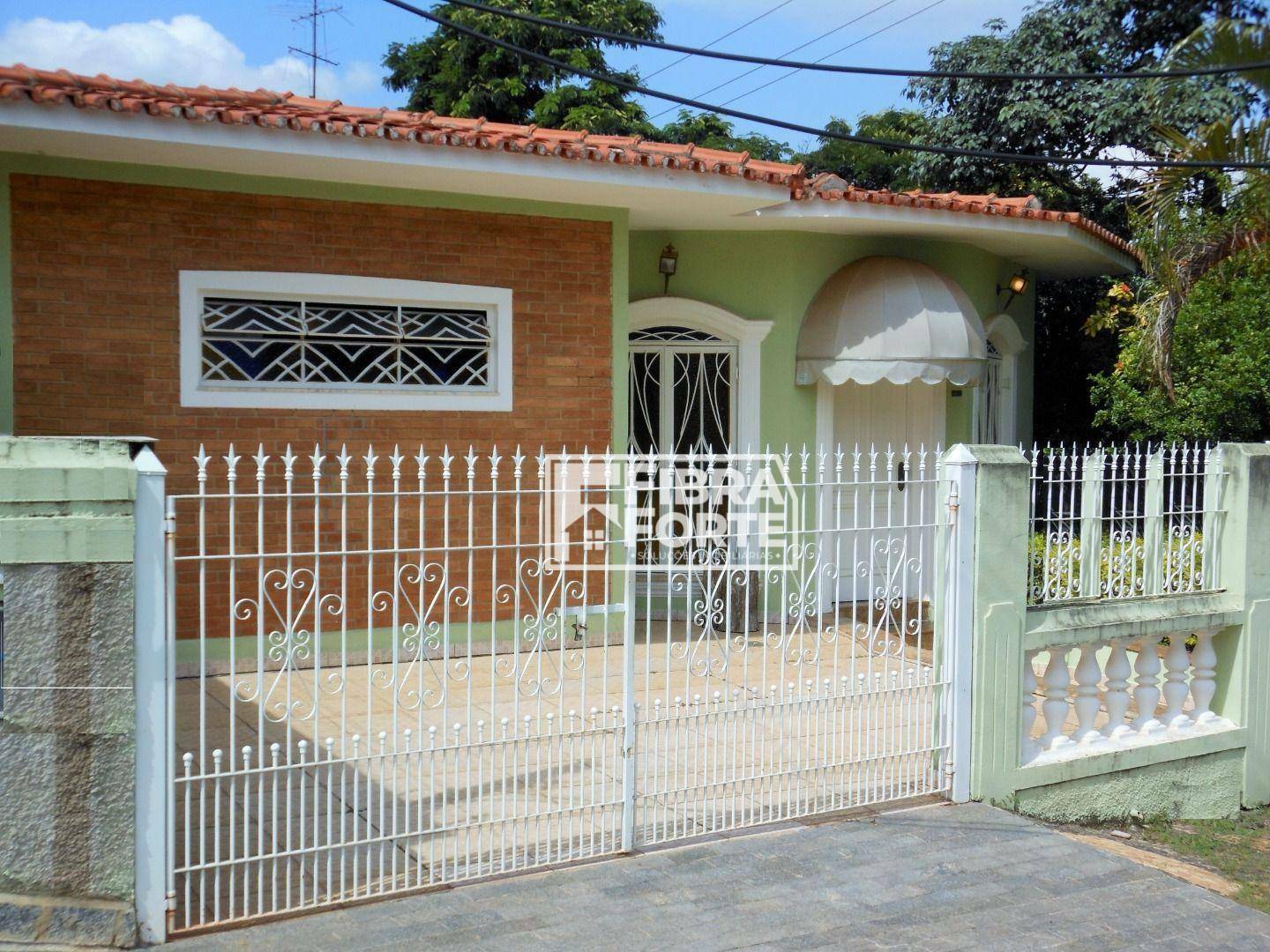 Casa à venda com 3 quartos, 178m² - Foto 1