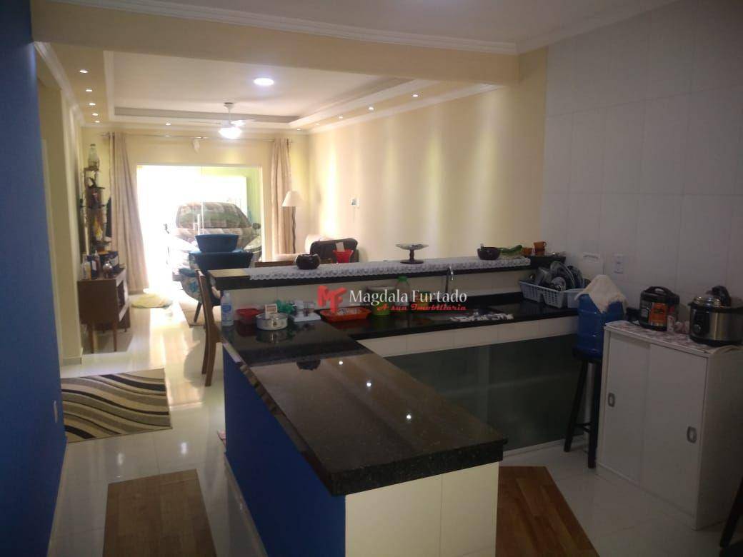 Casa à venda com 3 quartos, 215m² - Foto 14