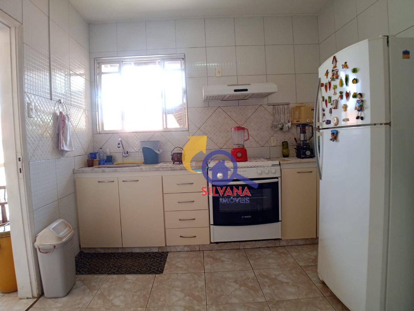 Casa à venda com 4 quartos, 230m² - Foto 36