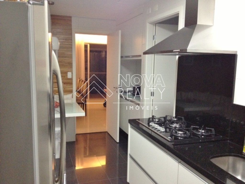 Apartamento à venda com 4 quartos, 142m² - Foto 9