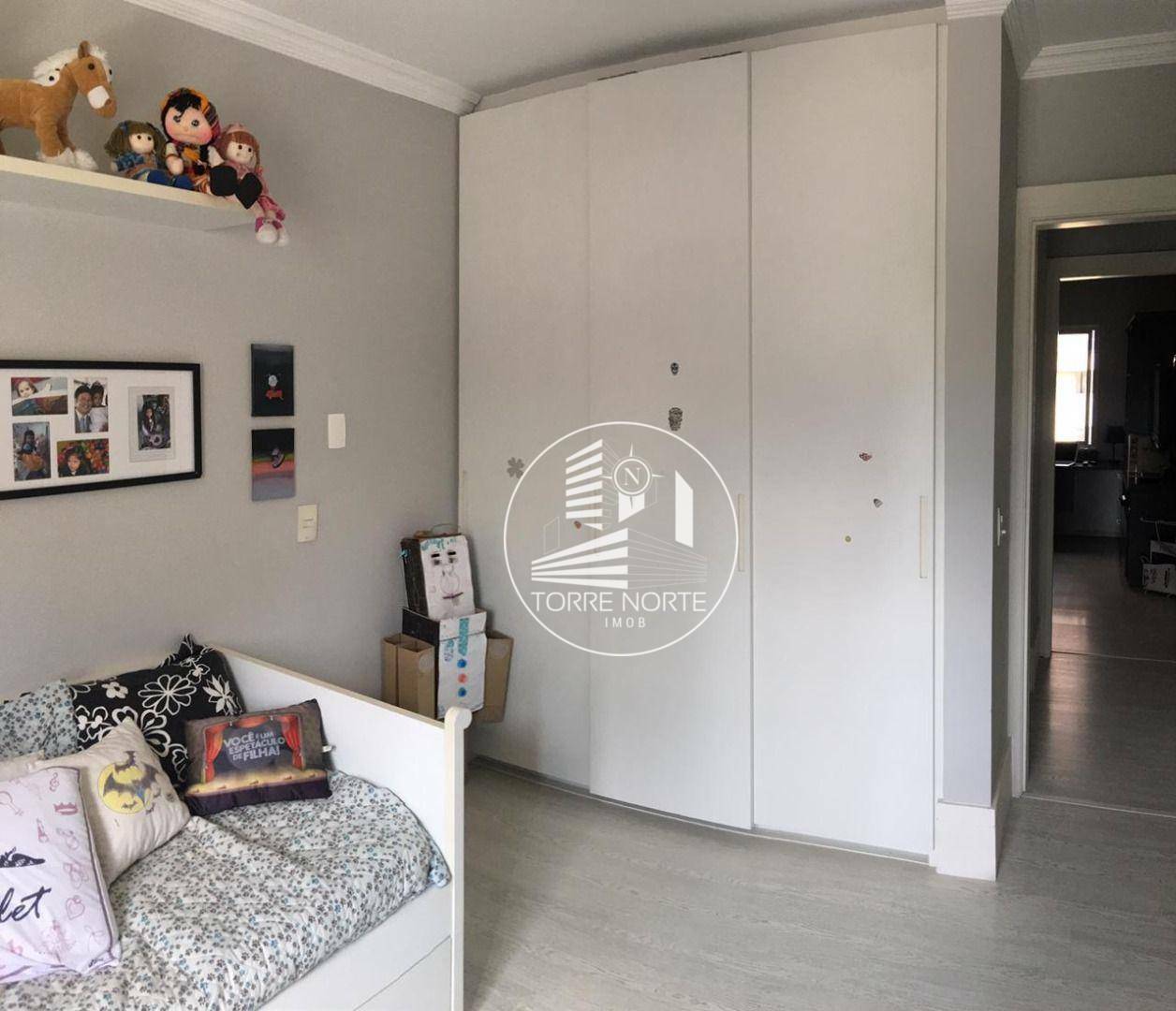 Apartamento à venda com 4 quartos, 200m² - Foto 10