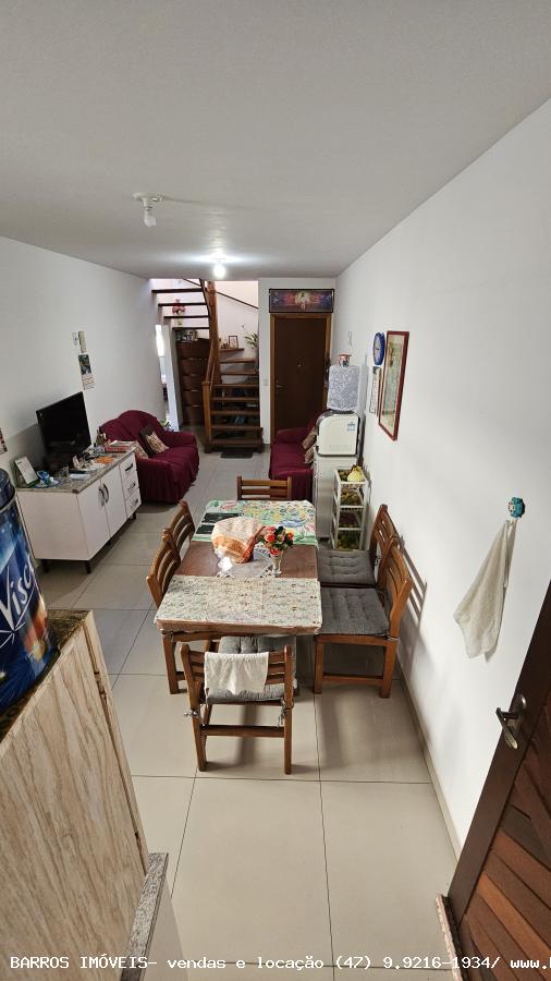 Casa à venda com 4 quartos, 97m² - Foto 19