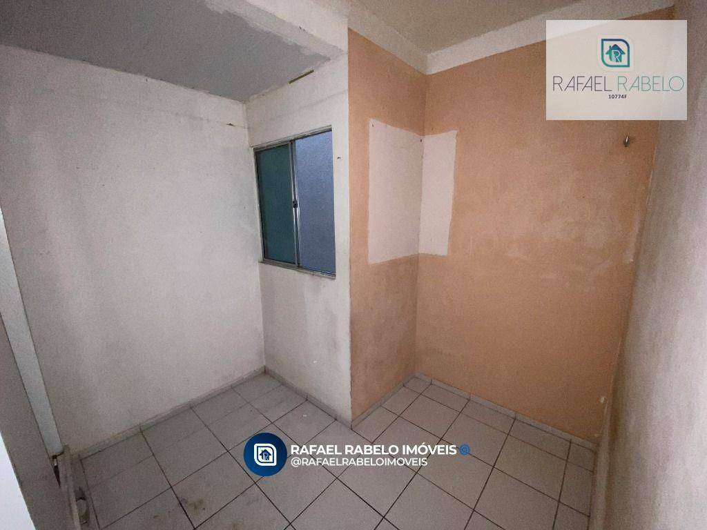 Apartamento à venda com 2 quartos, 39m² - Foto 12