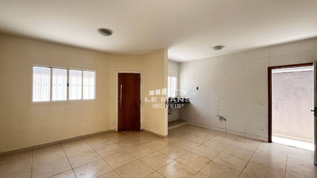 Casa, 3 quartos, 68 m² - Foto 3