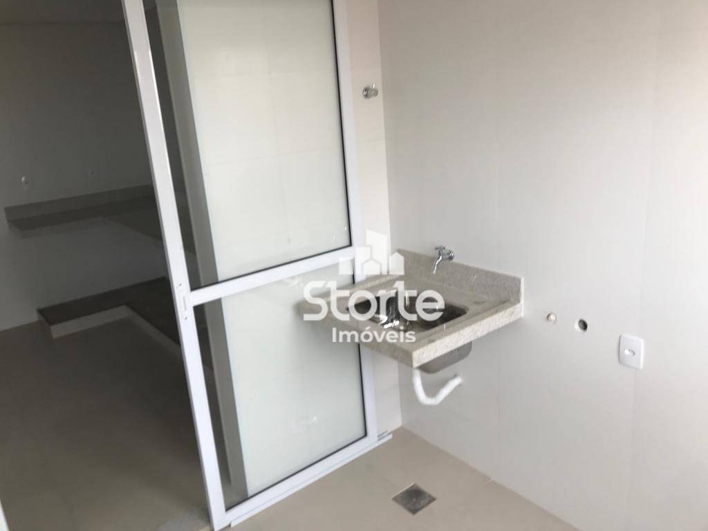 Apartamento à venda com 3 quartos, 119m² - Foto 14