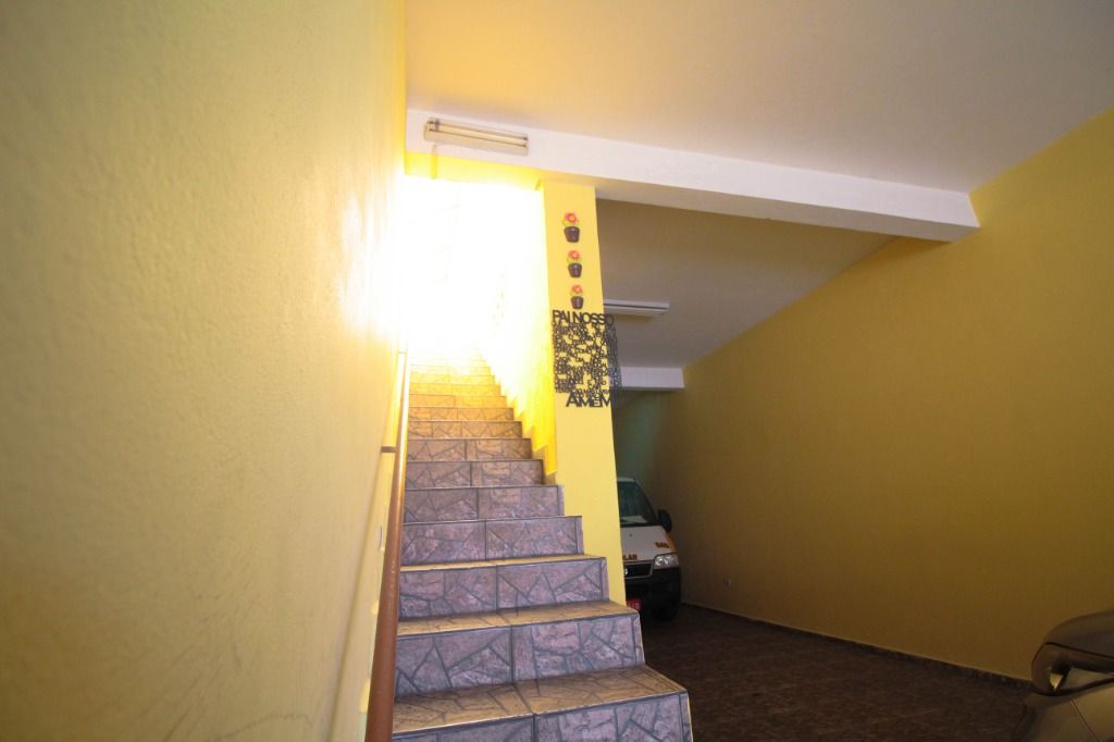 Sobrado à venda com 3 quartos, 289m² - Foto 13