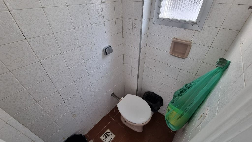 Apartamento à venda com 2 quartos, 70m² - Foto 17