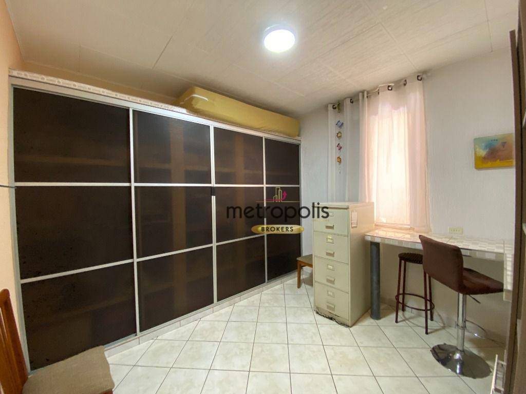 Casa à venda com 6 quartos, 268m² - Foto 35