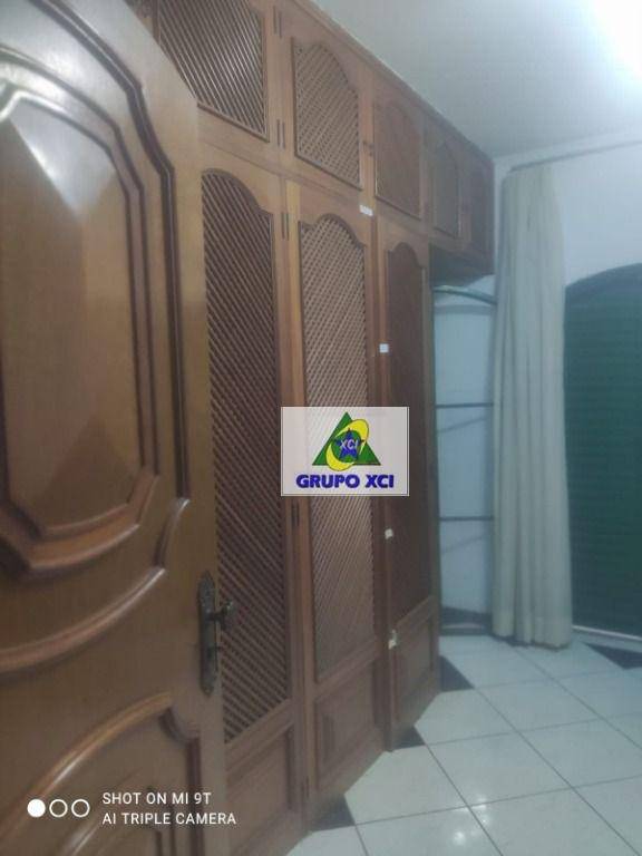 Casa à venda e aluguel com 3 quartos, 400m² - Foto 50