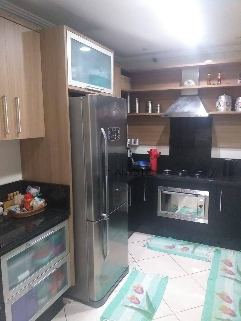 Sobrado à venda com 4 quartos, 250m² - Foto 3