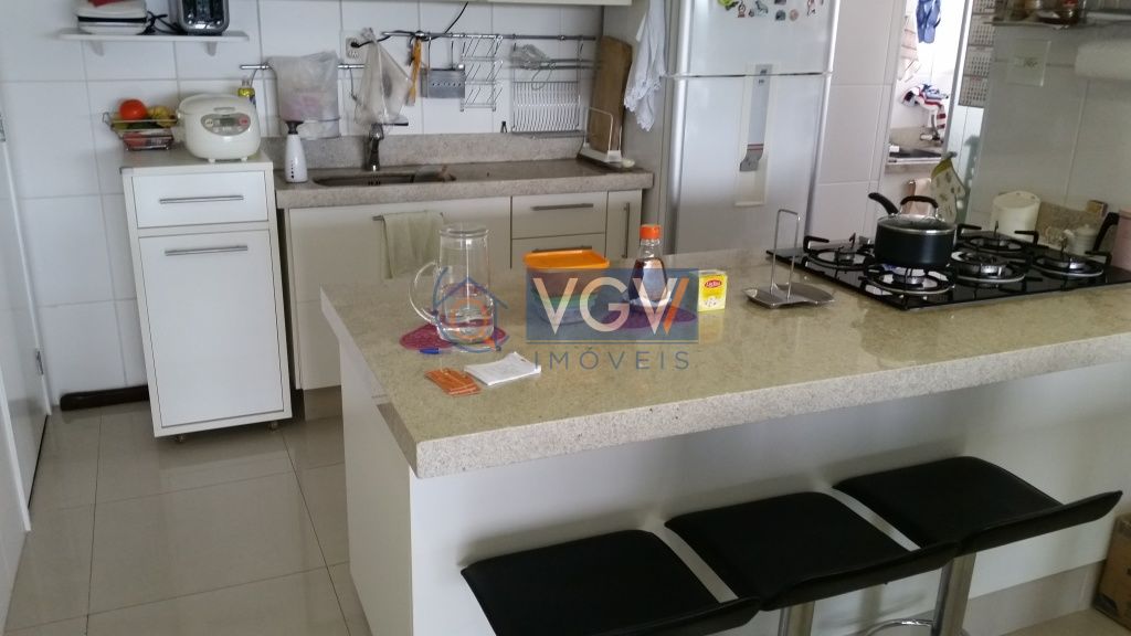 Apartamento para alugar com 2 quartos, 94m² - Foto 13