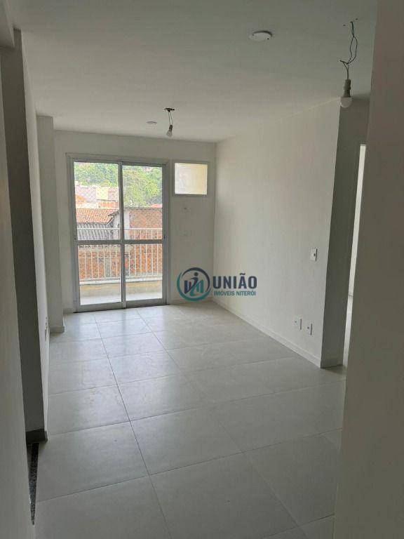 Apartamento à venda com 2 quartos, 50m² - Foto 2