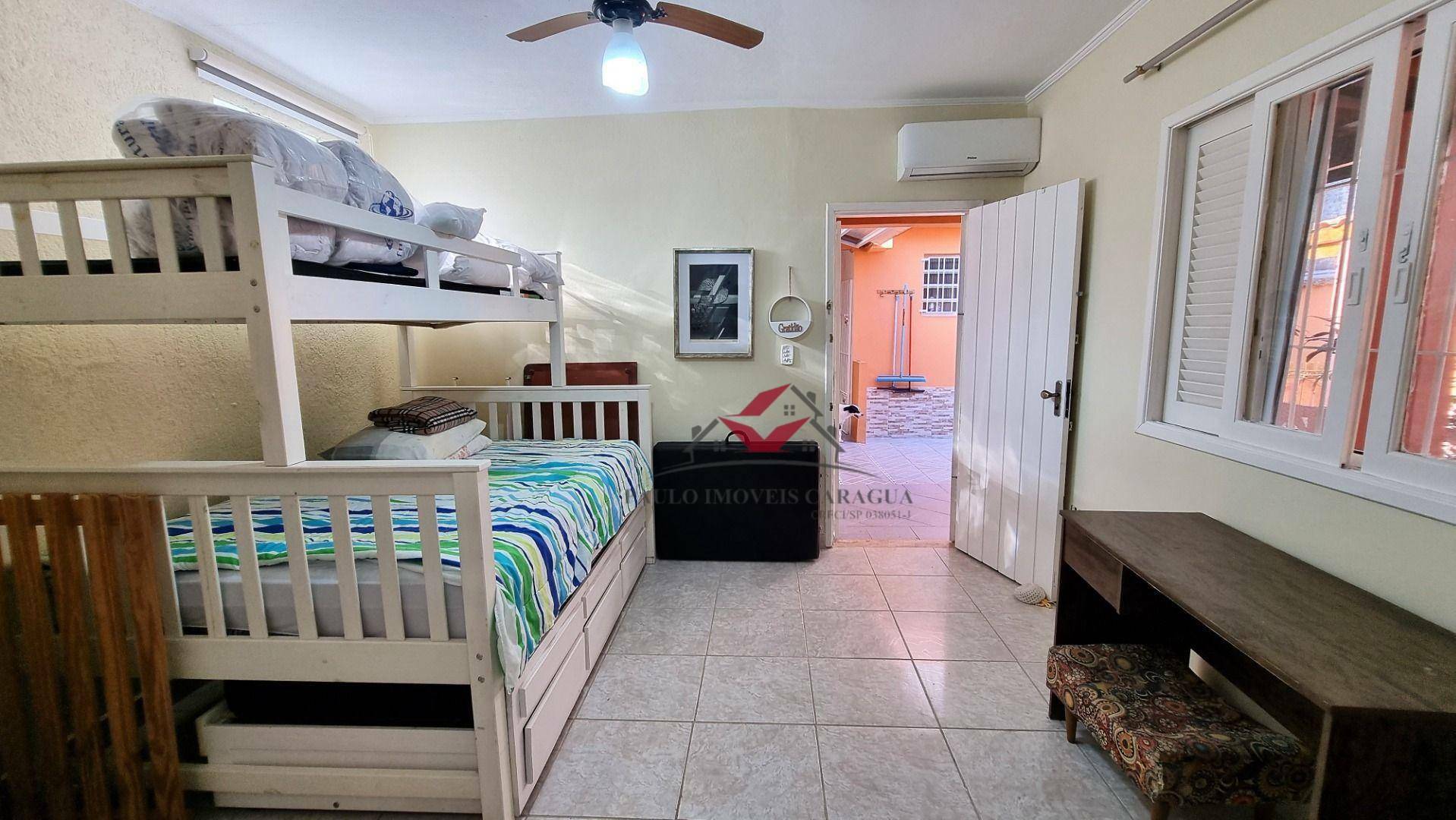 Casa à venda com 8 quartos, 300m² - Foto 51