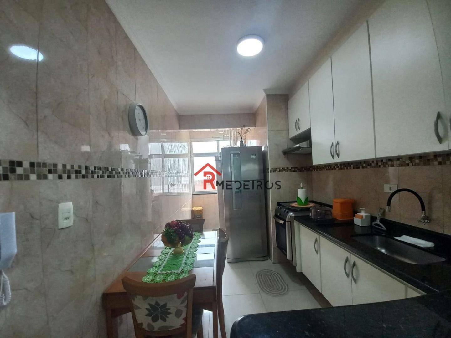 Apartamento à venda com 1 quarto, 58m² - Foto 14