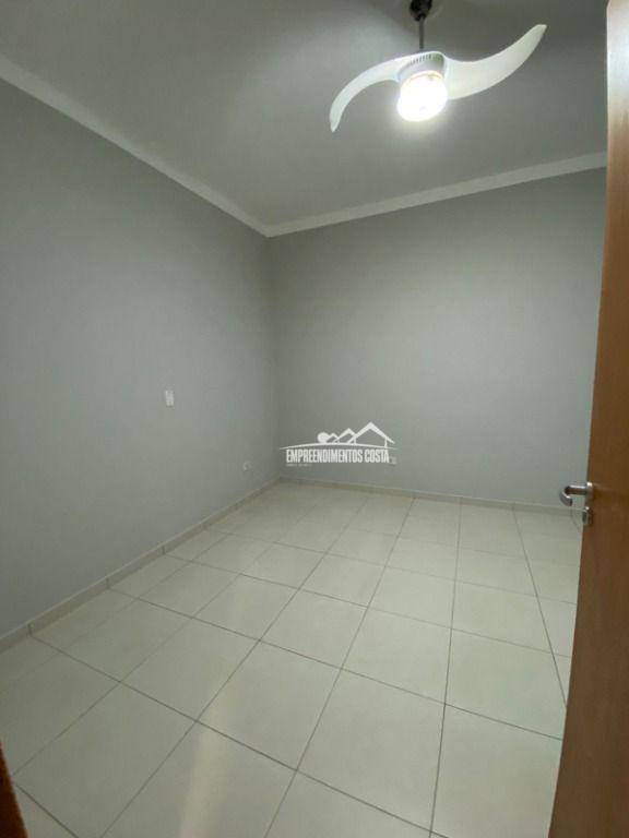 Casa à venda com 3 quartos, 180m² - Foto 17